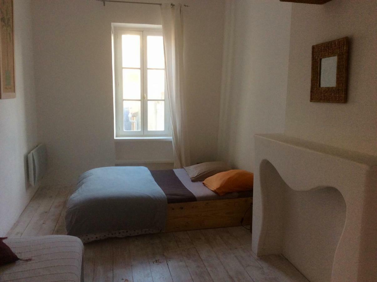 Bed and Breakfast La Planque Груиссан Экстерьер фото